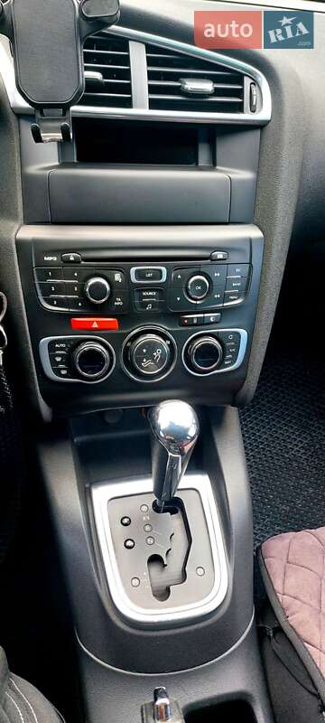 Хэтчбек Citroen C4 2011 в Львове