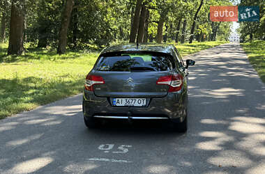 Хэтчбек Citroen C4 2012 в 