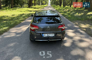 Хэтчбек Citroen C4 2012 в 