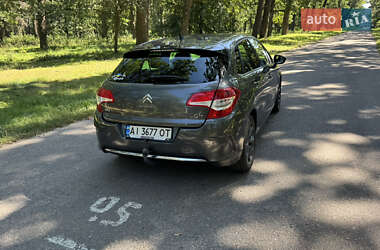 Хэтчбек Citroen C4 2012 в 