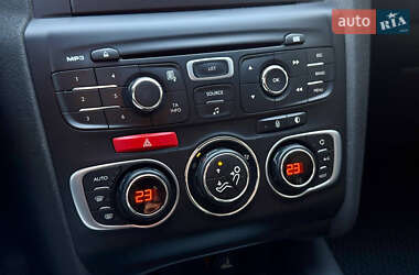 Хэтчбек Citroen C4 2012 в 