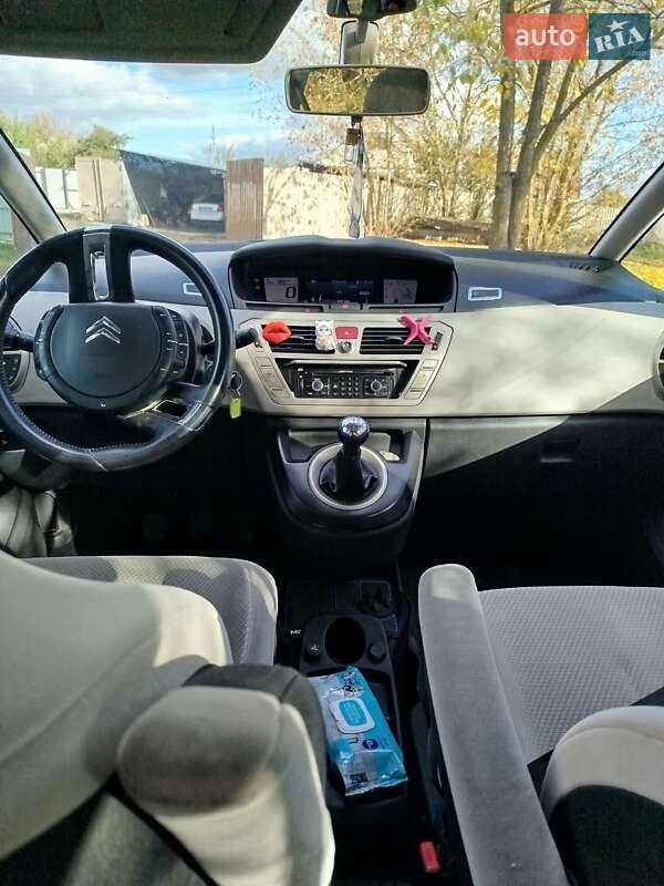 Хэтчбек Citroen C4 2009 в Решетиловке