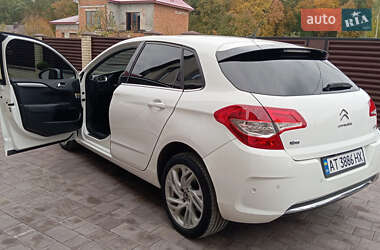 Хэтчбек Citroen C4 2012 в 