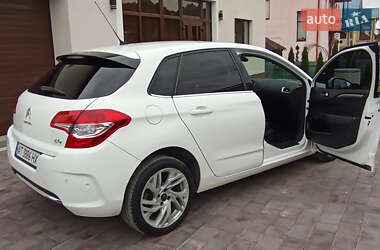 Хэтчбек Citroen C4 2012 в 