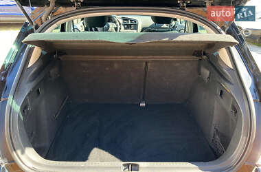 Хэтчбек Citroen C4 2015 в 