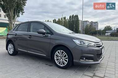 Хэтчбек Citroen C4 2016 в 