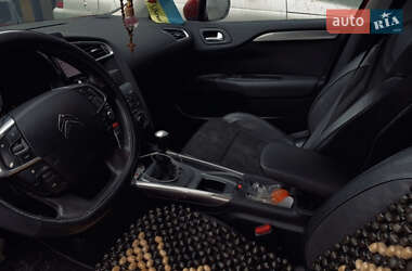 Хэтчбек Citroen C4 2011 в 