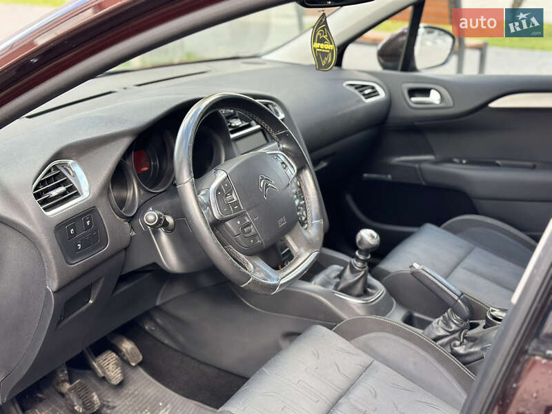 Хэтчбек Citroen C4 2011 в Ивано-Франковске