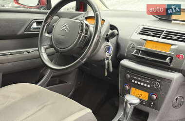 Хетчбек Citroen C4 2008 в  фото 12 Хетчбек Citroen C4 2008 в