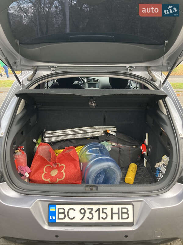 Хэтчбек Citroen C4 2016 в Львове фото 13 Хэтчбек Citroen C4 2016 в Львове