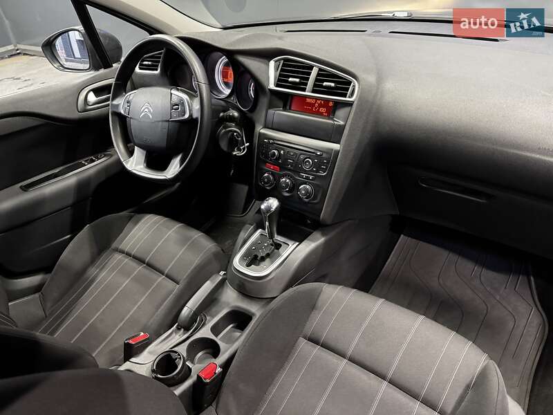 Хэтчбек Citroen C4 2012 в Киеве