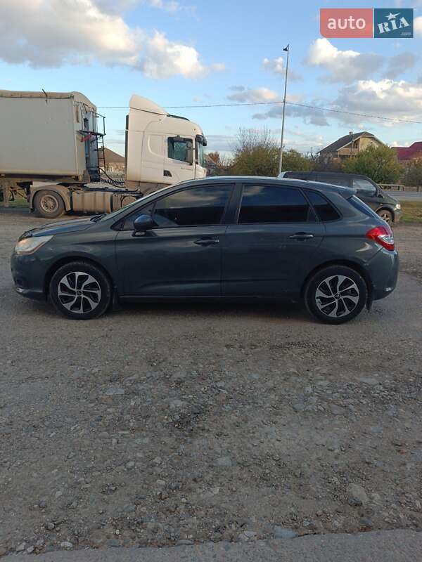 Хетчбек Citroen C4 2011 в Товсте