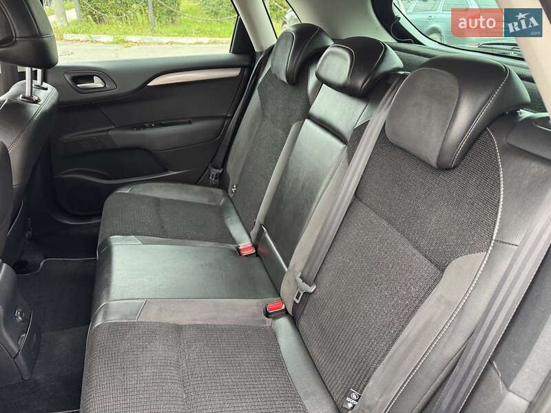 Хэтчбек Citroen C4 2010 в Луцке фото 31 Хэтчбек Citroen C4 2010 в Луцке