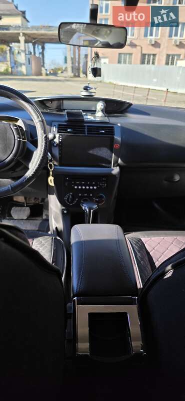 Хетчбек Citroen C4 2006 в Чернівцях