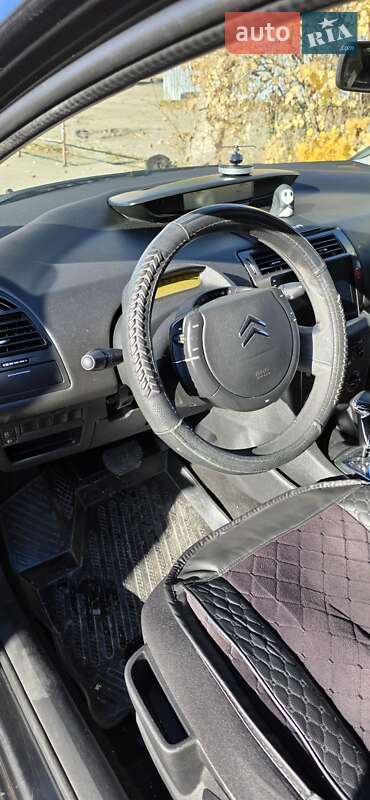 Хетчбек Citroen C4 2006 в Чернівцях