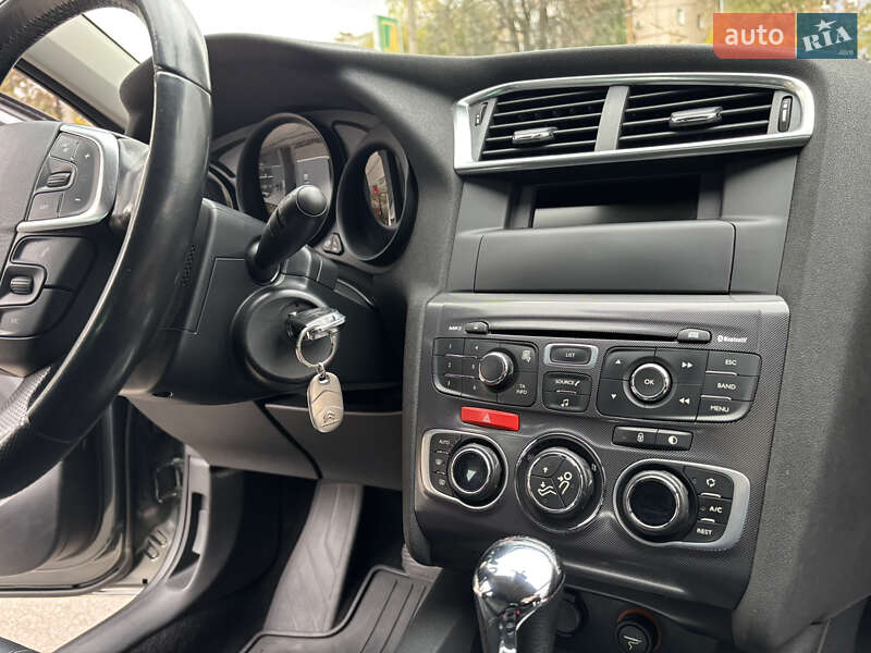 Хетчбек Citroen C4 2012 в Дніпрі