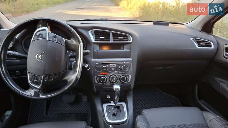 Хетчбек Citroen C4 2011 в Києві фото 3 Хетчбек Citroen C4 2011 в Києві