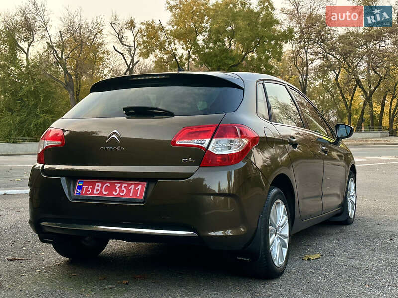 Хетчбек Citroen C4 2014 в Дніпрі
