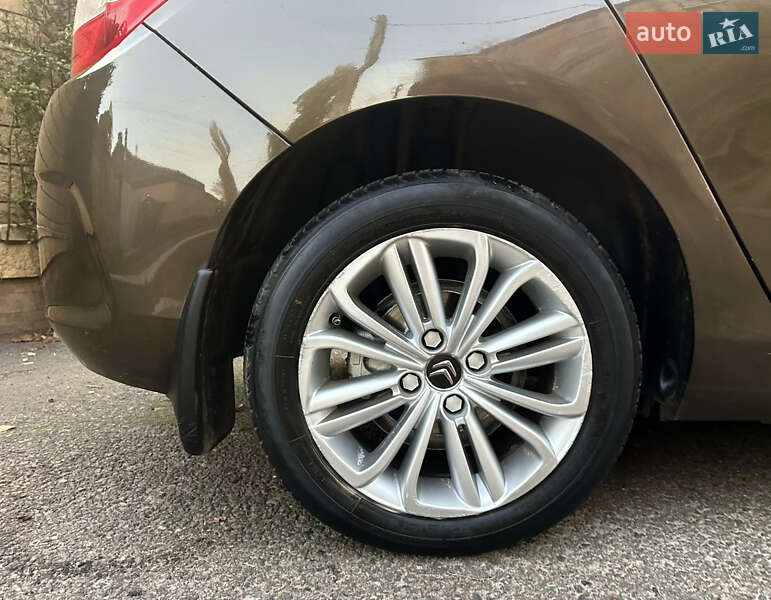 Хетчбек Citroen C4 2014 в Дніпрі