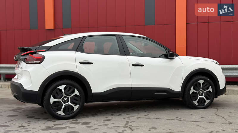 Хэтчбек Citroen C4 2022 в Киеве