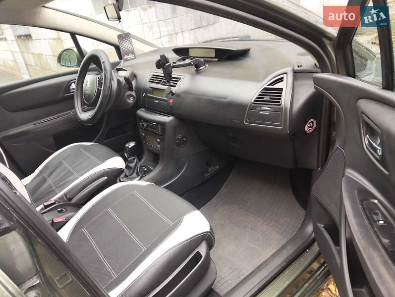 Хэтчбек Citroen C4 2005 в Киеве фото 7 Хэтчбек Citroen C4 2005 в Киеве