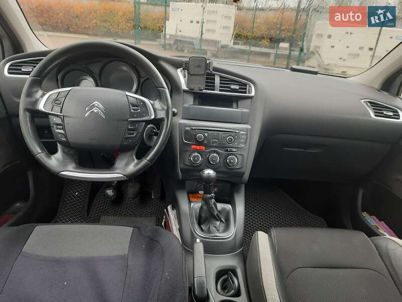 Хэтчбек Citroen C4 2012 в Киеве