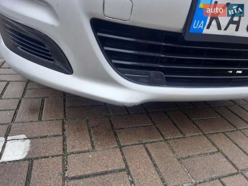 Хэтчбек Citroen C4 2012 в Киеве