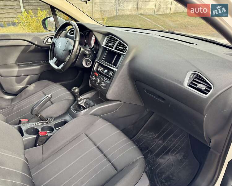 Хэтчбек Citroen C4 2013 в Киеве фото 20 Хэтчбек Citroen C4 2013 в Киеве