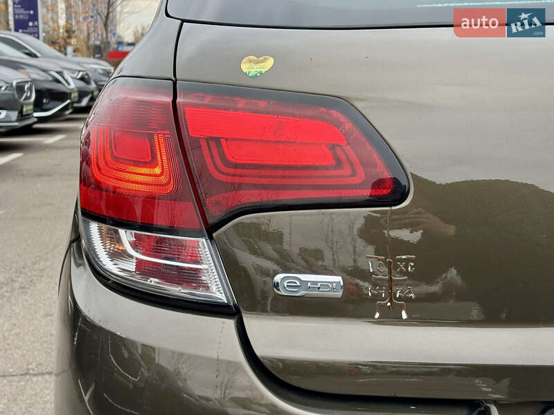 Хетчбек Citroen C4 2015 в Києві фото 10 Хетчбек Citroen C4 2015 в Києві