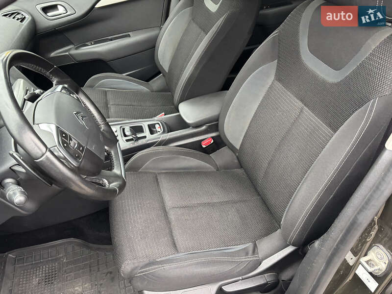 Хетчбек Citroen C4 2015 в Києві фото 13 Хетчбек Citroen C4 2015 в Києві