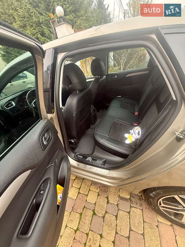 Хетчбек Citroen C4 2012 в Києві