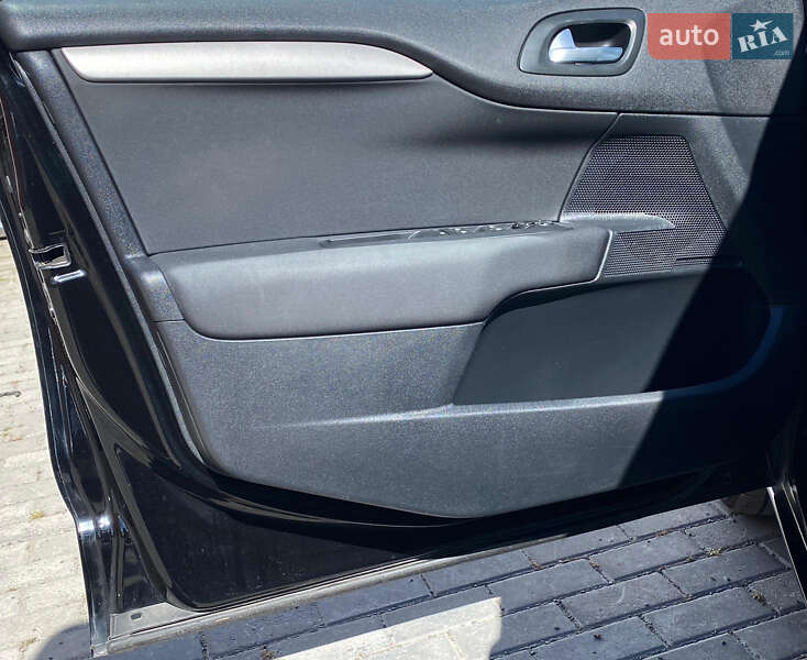 Хэтчбек Citroen C4 2015 в Ровно фото 28 Хэтчбек Citroen C4 2015 в Ровно