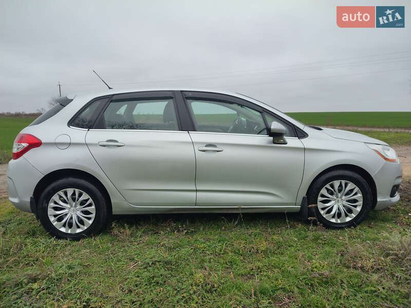 Хэтчбек Citroen C4 2013 в Добровеличковке