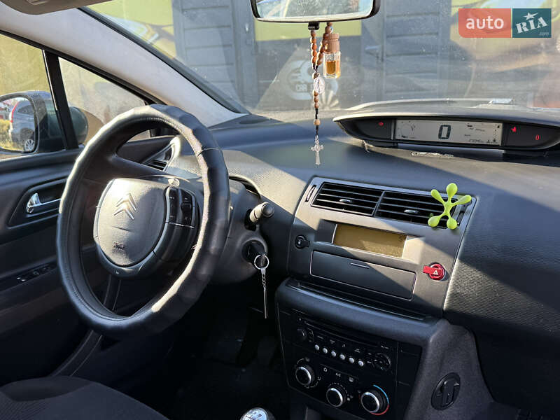 Хетчбек Citroen C4 2010 в Стрию фото 23 Хетчбек Citroen C4 2010 в Стрию