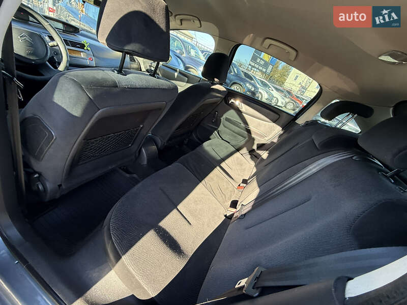 Хетчбек Citroen C4 2010 в Стрию фото 30 Хетчбек Citroen C4 2010 в Стрию