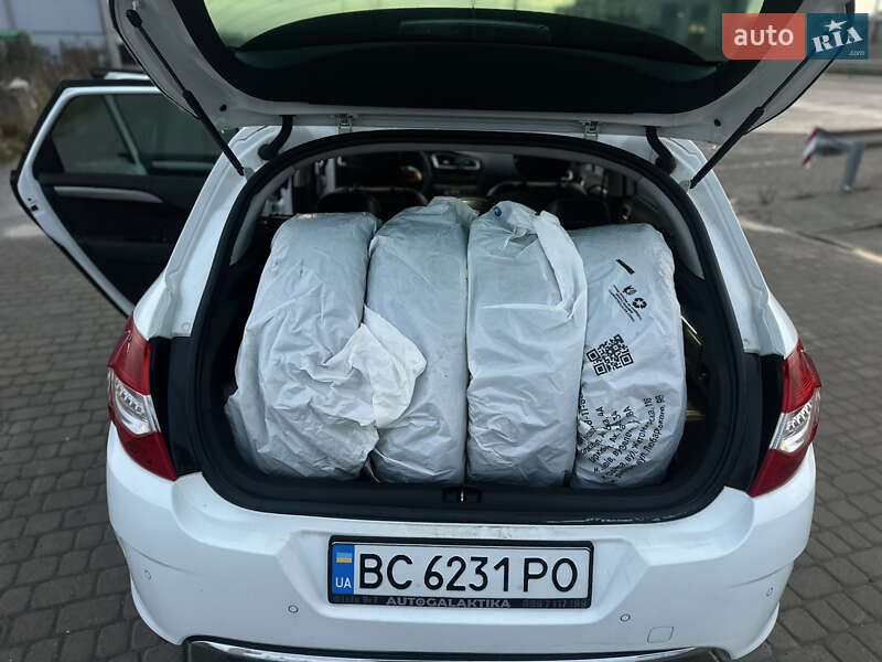 Хэтчбек Citroen C4 2011 в Львове