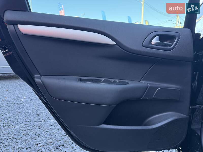 Хетчбек Citroen C4 2012 в Стрию