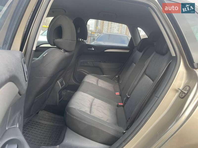 Хэтчбек Citroen C4 2013 в Киеве