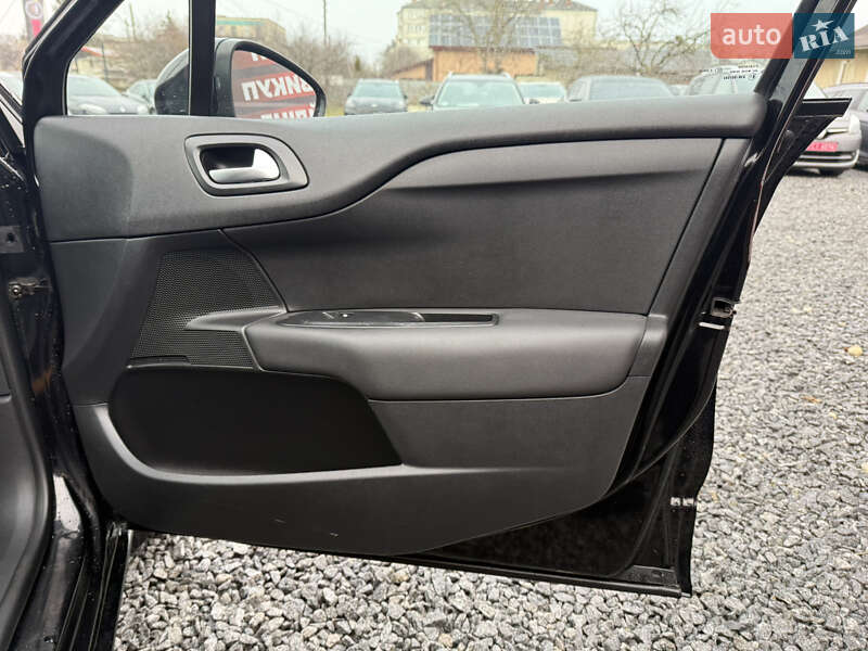 Хетчбек Citroen C4 2011 в Стрию