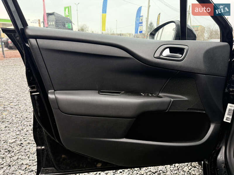 Хетчбек Citroen C4 2011 в Стрию