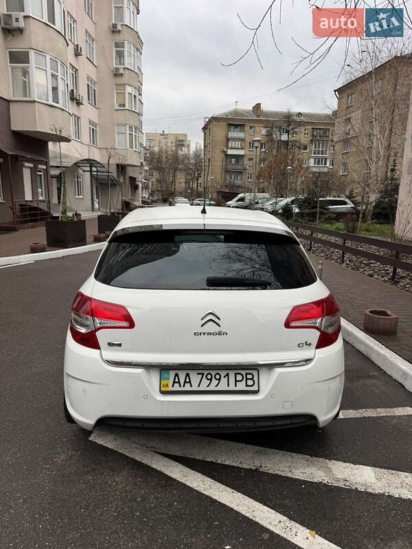 Хетчбек Citroen C4 2012 в Києві фото 5 Хетчбек Citroen C4 2012 в Києві