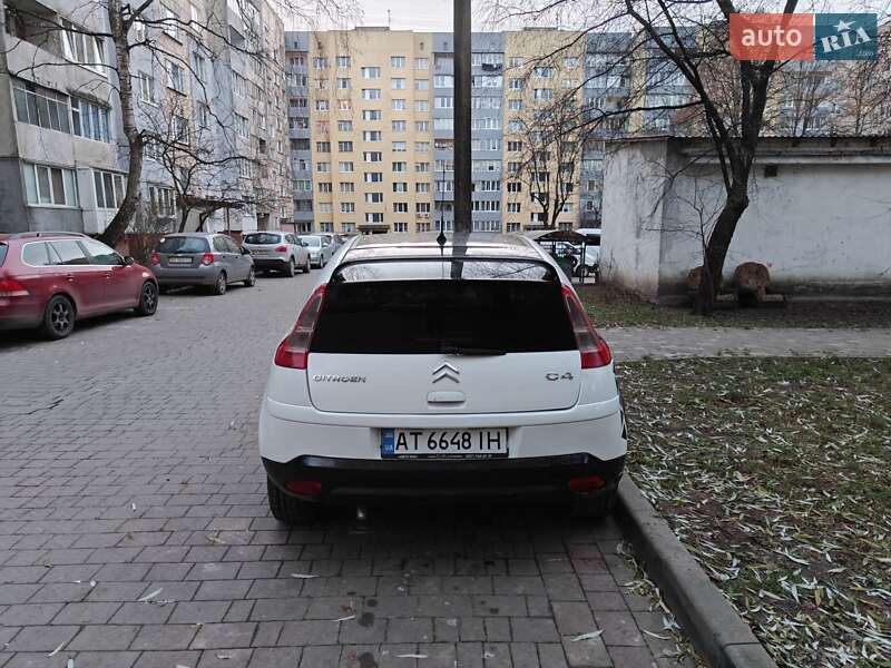 Хэтчбек Citroen C4 2008 в Львове