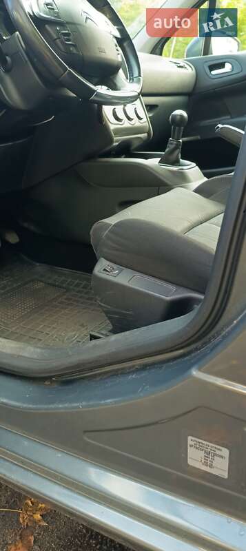 Хэтчбек Citroen C4 2011 в Кременчуге фото 16 Хэтчбек Citroen C4 2011 в Кременчуге