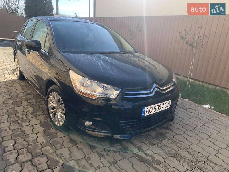 Хетчбек Citroen C4 2014 в Ужгороді фото Хетчбек Citroen C4 2014 в Ужгороді