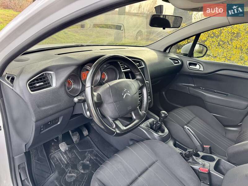 Хетчбек Citroen C4 2013 в Києві фото 9 Хетчбек Citroen C4 2013 в Києві