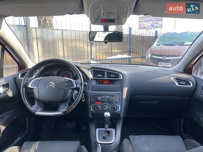 Хетчбек Citroen C4 2011 в Києві фото 13 Хетчбек Citroen C4 2011 в Києві