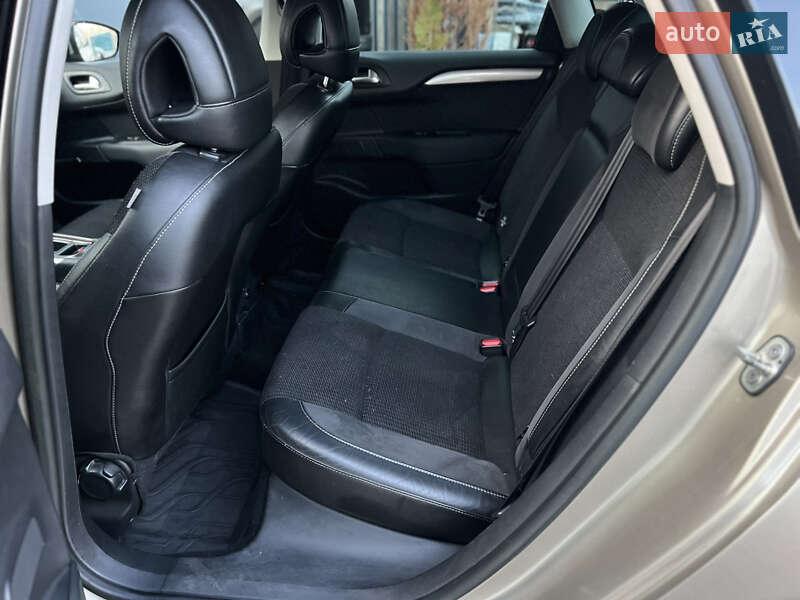 Хэтчбек Citroen C4 2013 в Одессе фото 8 Хэтчбек Citroen C4 2013 в Одессе