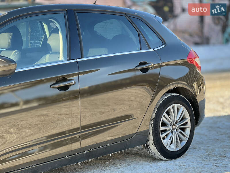 Хэтчбек Citroen C4 2011 в Луцке