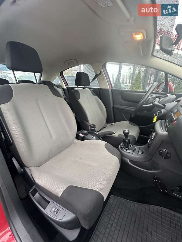 Хэтчбек Citroen C4 2007 в Белогородке фото 29 Хэтчбек Citroen C4 2007 в Белогородке