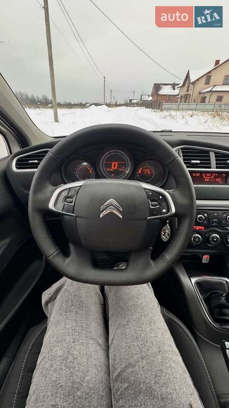 Хэтчбек Citroen C4 2012 в Стрые фото 16 Хэтчбек Citroen C4 2012 в Стрые
